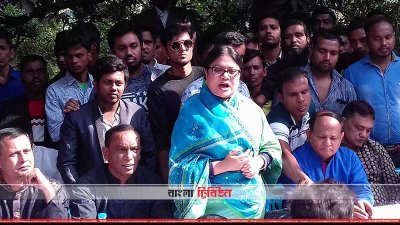 সিরাজগঞ্জে ধানের শীষের পক্ষে ভোট চাইলেন কনক চাঁপা