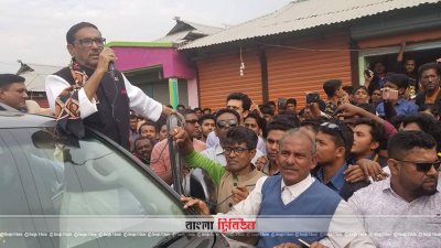 নোয়াখালী-৫ আসনে পথসভায় বক্তব্য রাখেন ওবায়দুল কাদের