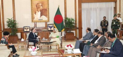 প্রধানমন্ত্রীর সঙ্গে সাক্ষাৎ করেছেন নেদারল্যান্ডসের রাষ্ট্রদূত