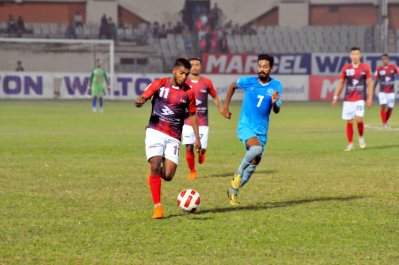 আবারও মুখোমুখি আবাহনী ও বসুন্ধরা