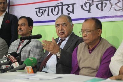 ঐক্যফ্রন্টের সংবাদ সম্মেলনে ড. কামাল হোসেন