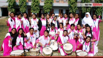 বরিশাল সরকারি বালিকা বিদ্যালয়ের জিপিএ-৫ প্রাপ্ত শিক্ষার্থীদের উল্লাস