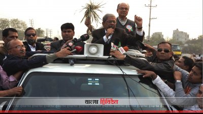 নারায়ণগঞ্জে নির্বাচনি প্রচারণায় মির্জা ফখরুল ইসলাম আলমগীর