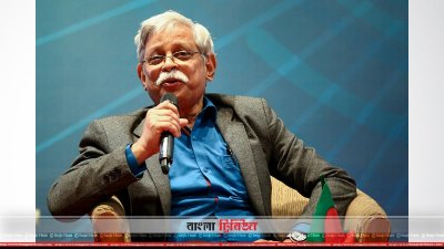 বক্তব্য রাখছেন ড. জাফর ইকবাল