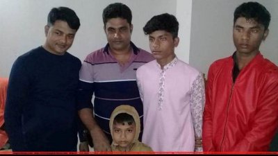 উদ্ধার হওয়া শিশু ও দুই অপহরণকারী