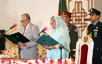 স্মৃতিসৌধ ও বঙ্গবন্ধুর প্রতিকৃতিতে আজ শ্রদ্ধা জানাবেন মন্ত্রিপরিষদ সদস্যরা