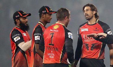 জয়ের পথে ফিরেছে খুলনা টাইটানস