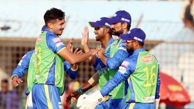 তাসকিনের উইকেট উদযাপন