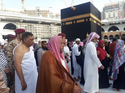 স্বরাষ্ট্রমন্ত্রীর ওমরা পালন