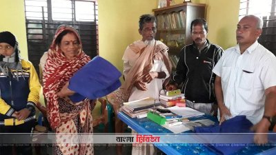মুক্তিযোদ্ধা ভাতার টাকায় কম্বল বিতরণ