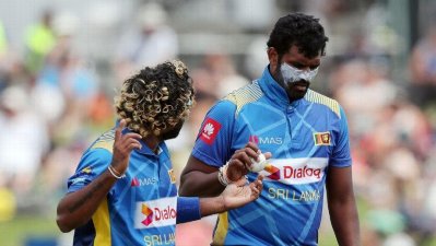 জাতীয় দলের নেতৃত্ব নিয়ে থিসারার প্রশ্ন