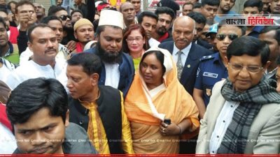 নারায়ণগঞ্জে বস্ত্র ও পাট মন্ত্রী গোলাম দস্তগীর গাজী 