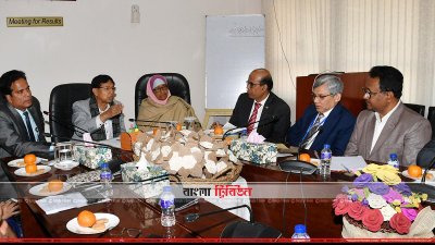 সভায় কথা বলছেন গোলাম দস্তগীর গাজী