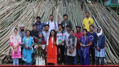 কাকতাড়ুয়ার সদস্যরা