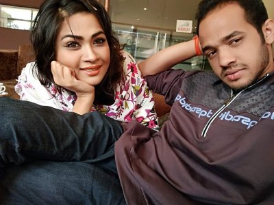সিমলা ও মাহাদী (ফেসবুক থেকে নেওয়া ছবি)