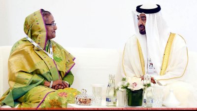 প্রধানমন্ত্রী শেখ হাসিনার সঙ্গে সংযুক্ত আরব আমিরাতের ক্রাউন প্রিন্স মোহাম্মাদ বিন জায়েদ আল নাহিয়ান (ছবি&ndash; ফোকাস বাংলা)