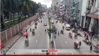 গণপরিবহন নেই সড়কে