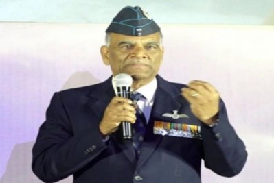 পাইলট অভিনন্দনকে নিয়ে গর্বিত তার বাবা
