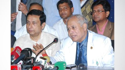 প্রেস ব্রিফ করেন কনক কান্তি বড়ুয়া (ফাইল ছবি: ফোকাস বাংলা)