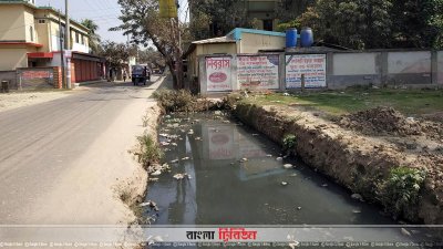 অপরিকল্পিত ড্রেনেজ ব্যবস্থার কারণে ছড়াচ্ছে দূষণ ও রোগ-বালাই