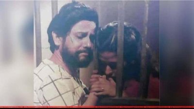 &lsquo;কোথাও কেউ নেই&rsquo; নাটকে আসাদুজ্জামান নূর ও সুবর্ণা মুস্তাফা (ছবি&ndash; সংগৃহীত)