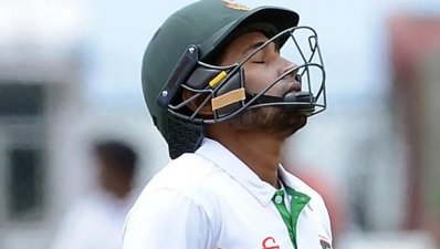 দ্বিতীয় টেস্টেও অনিশ্চিত মুশফিক
