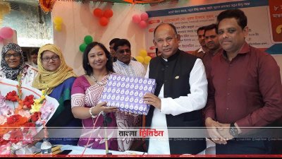 অনুষ্ঠানে অন্যদের মধ্যে নূরুল ইসলাম সুজন (ছবি&ndash; প্রতিনিধি)