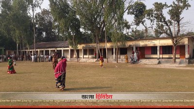 বেলা বাড়ার সঙ্গে বাড়ছে ভোটার