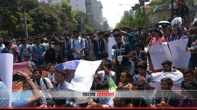 নিরাপদ সড়ক আন্দোলন