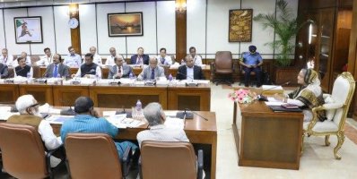মহেশখালী-মাতারবাড়ী সমন্বিত অবকাঠামো উন্নয়ন কার্যক্রম প্রকল্পের উপস্থাপনা অনুষ্ঠানে বক্তব্য রাখছেন প্রধানমন্ত্রী (ছবি- ফোকাস বাংলা)