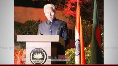 দিল্লিতে ২৬ মার্চ বাংলাদেশের স্বাধীনতা দিবসের অনুষ্ঠানে বক্তব্য রাখছেন রাষ্ট্রদূত সৈয়দ মোয়াজ্জেম আলী