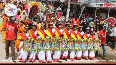 কুষ্টিয়া পৌরসভার দেড়শ বছর পূর্তি উপলক্ষে আনন্দ র&zwj;্যালি