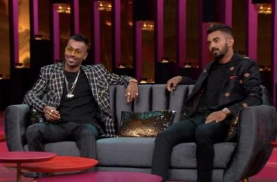 টিভি টকশোতে পান্ডিয়া ও রাহুল