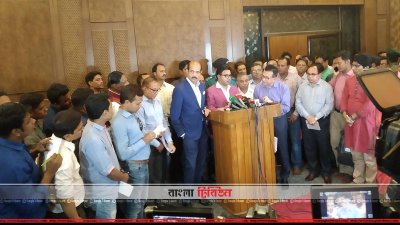সংবাদ সম্মেলনে মেয়র সাঈদ খোকন