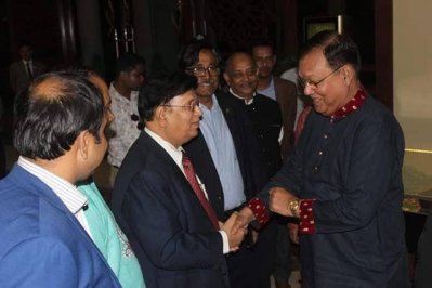 বিদেশি অতিথিদের সঙ্গে পররাষ্ট্রমন্ত্রী