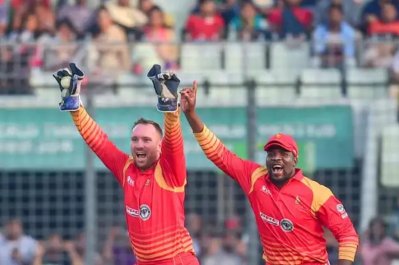 আমিরাতের বিপক্ষে নেই টেলর-মাসাকাদজা