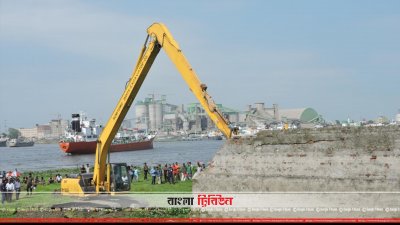 ধলেশ্বরীর পাড় থেকে ৬০টি অবৈধ স্থাপনা উচ্ছেদ