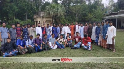 ঢাকা বিশ্ববিদ্যালয় ক্যাম্পাসে লুঙ্গি উৎসব