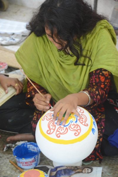 বৈশাখী প্রস্তুতিতে ব্যস্ত ইবি ক্যাম্পাস
