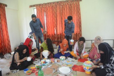 বৈশাখী প্রস্তুতিতে ব্যস্ত ইবি ক্যাম্পাস