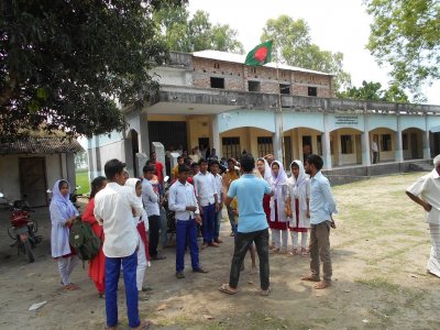খেলার মাঠ রক্ষায় প্রধানমন্ত্রীর কাছে শিক্ষার্থীদের অনুরোধ