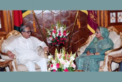 রাষ্ট্রপতির সঙ্গে প্রধানমন্ত্রীর সৌজন্য সাক্ষাৎ