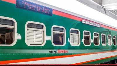 রাজশাহী-ঢাকা রুটের প্রথম বিরতিহীন ট্রেন ‘বনলতা এক্সপ্রেস’ নিয়ে গুজব!