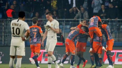 মঁপেলিয়েরের গোল উদযাপন, নেইমারদের হতাশা
