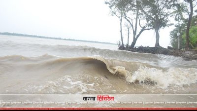 নদীর পানির উচ্চতা বেড়ে যাওয়ায় নিম্নাঞ্চল প্লাবিত হচ্ছে