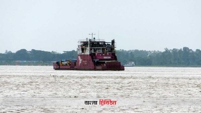 ২৫ ঘণ্টা পর ফেরি চলাচল শুরু