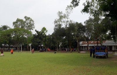 লালমনিরহাটের ভোটকেন্দ্র
