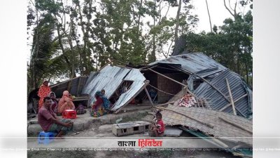 ফনীতে ভেঙে গেছে ঘরবাড়ি