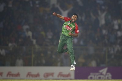 আবু জায়েদ রাহীর অভিষেক হলো ওয়ানডেতে