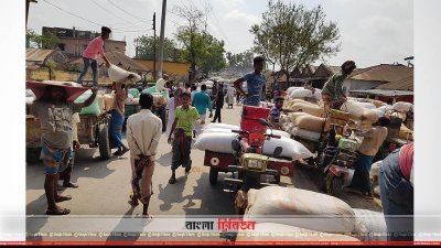 বাঘারপাড়া উপজেলার খাজুরার ধানের হাট